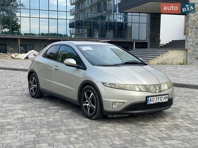 Серый Хонда Цивик, объемом двигателя 1.4 л и пробегом 240 тыс. км за 4350 $, фото 1 на Automoto.ua