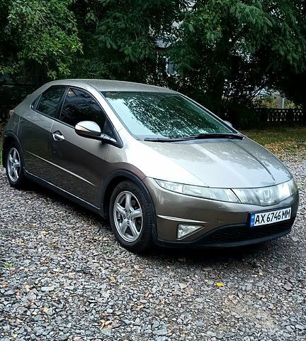 Сірий Хонда Сівік, об'ємом двигуна 1.8 л та пробігом 250 тис. км за 6150 $, фото 1 на Automoto.ua