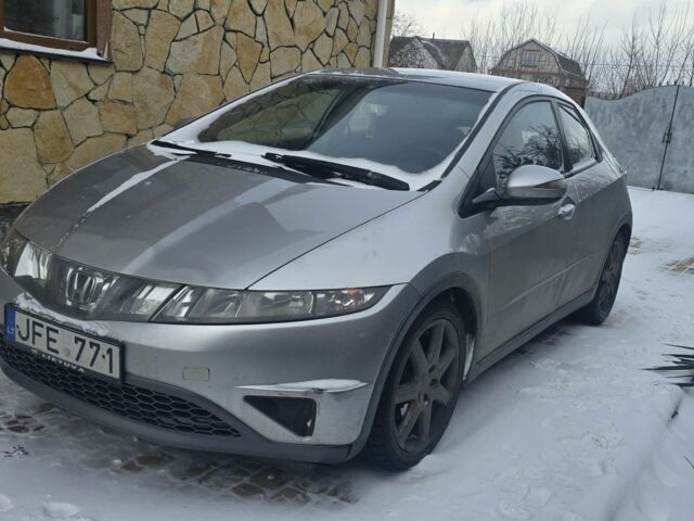 Серый Хонда Цивик, объемом двигателя 2.2 л и пробегом 240 тыс. км за 3547 $, фото 1 на Automoto.ua