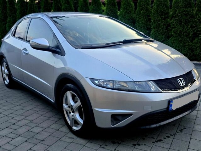 Сірий Хонда Сівік, об'ємом двигуна 1.4 л та пробігом 206 тис. км за 6464 $, фото 1 на Automoto.ua