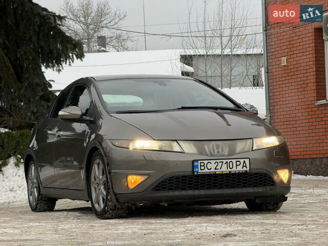 Серый Хонда Цивик, объемом двигателя 1.8 л и пробегом 239 тыс. км за 4999 $, фото 1 на Automoto.ua