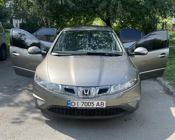 Серый Хонда Цивик, объемом двигателя 1.34 л и пробегом 206 тыс. км за 6300 $, фото 1 на Automoto.ua