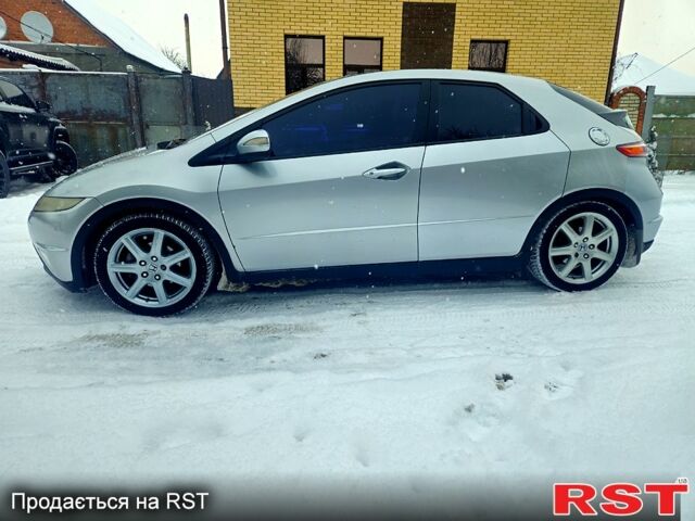 Серый Хонда Цивик, объемом двигателя 1.8 л и пробегом 1420 тыс. км за 4900 $, фото 1 на Automoto.ua