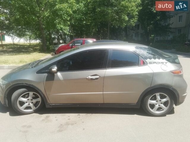 Сірий Хонда Сівік, об'ємом двигуна 1.8 л та пробігом 230 тис. км за 5200 $, фото 1 на Automoto.ua