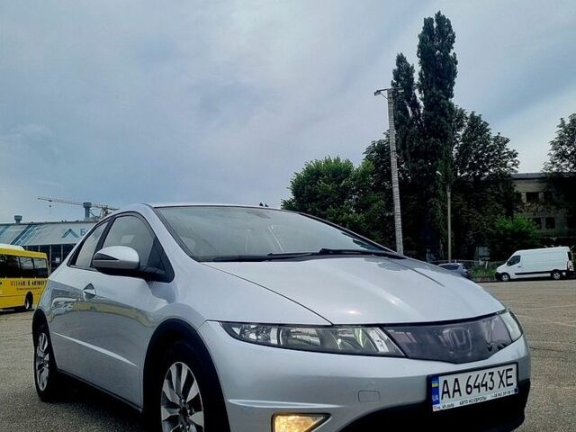 Сірий Хонда Сівік, об'ємом двигуна 2.2 л та пробігом 244 тис. км за 5000 $, фото 1 на Automoto.ua