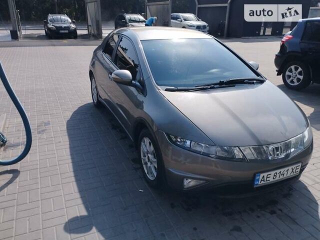 Сірий Хонда Сівік, об'ємом двигуна 1.8 л та пробігом 175 тис. км за 6500 $, фото 1 на Automoto.ua