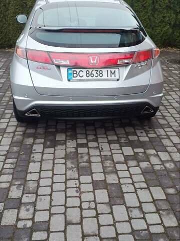 Серый Хонда Цивик, объемом двигателя 2.2 л и пробегом 109 тыс. км за 7999 $, фото 1 на Automoto.ua