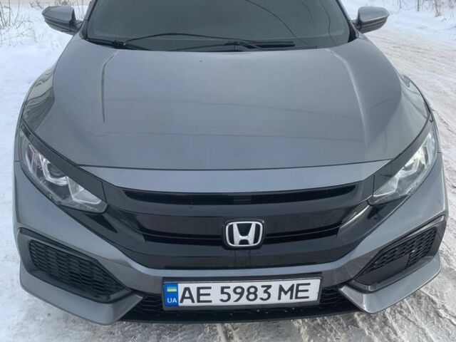 Серый Хонда Цивик, объемом двигателя 1.5 л и пробегом 90 тыс. км за 14000 $, фото 1 на Automoto.ua