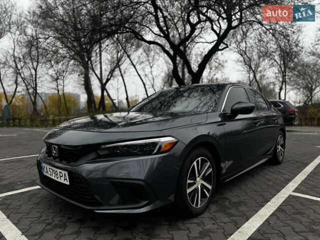 Серый Хонда Цивик, объемом двигателя 2 л и пробегом 37 тыс. км за 18800 $, фото 1 на Automoto.ua