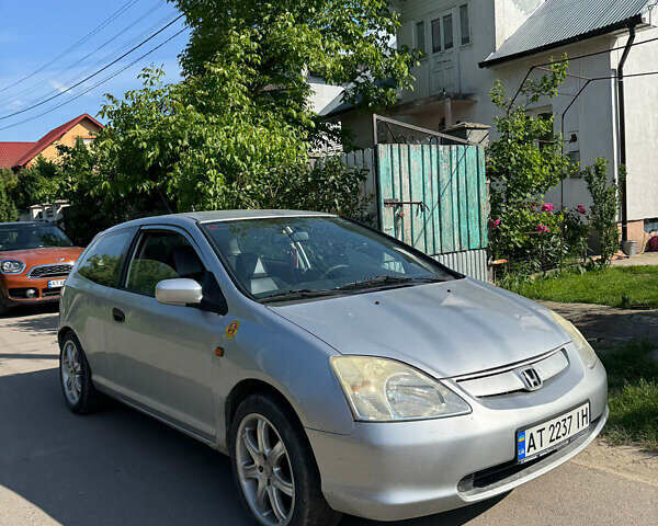 Серый Хонда Цивик, объемом двигателя 1.4 л и пробегом 300 тыс. км за 2750 $, фото 1 на Automoto.ua