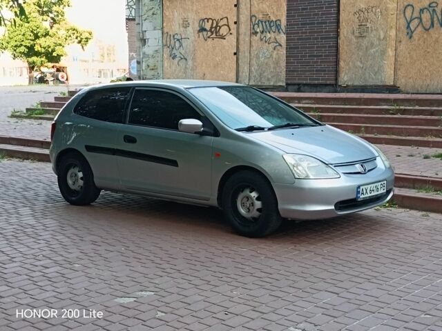 Сірий Хонда Сівік, об'ємом двигуна 1 л та пробігом 300 тис. км за 3502 $, фото 1 на Automoto.ua