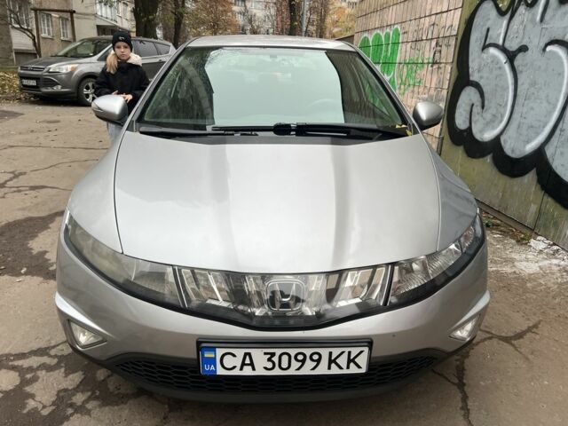 Сірий Хонда Сівік, об'ємом двигуна 1.8 л та пробігом 259 тис. км за 5500 $, фото 1 на Automoto.ua