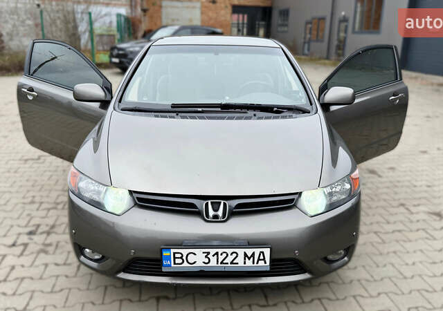 Серый Хонда Цивик, объемом двигателя 1.8 л и пробегом 143 тыс. км за 6999 $, фото 1 на Automoto.ua