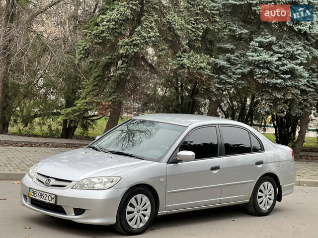 Сірий Хонда Сівік, об'ємом двигуна 1.6 л та пробігом 227 тис. км за 3999 $, фото 1 на Automoto.ua