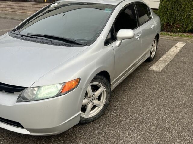 Серый Хонда Цивик, объемом двигателя 1.8 л и пробегом 200 тыс. км за 6500 $, фото 1 на Automoto.ua