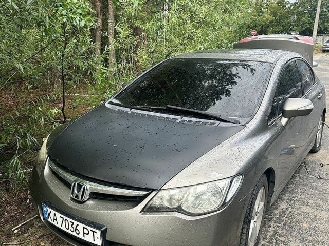 Серый Хонда Цивик, объемом двигателя 1.8 л и пробегом 272 тыс. км за 5150 $, фото 1 на Automoto.ua