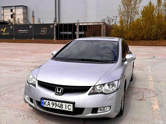 Серый Хонда Цивик, объемом двигателя 1.8 л и пробегом 298 тыс. км за 6300 $, фото 1 на Automoto.ua
