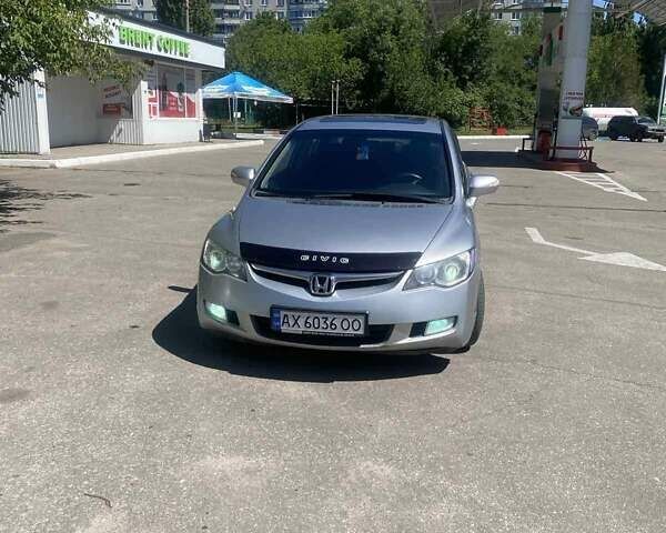 Серый Хонда Цивик, объемом двигателя 1.8 л и пробегом 308 тыс. км за 6700 $, фото 1 на Automoto.ua