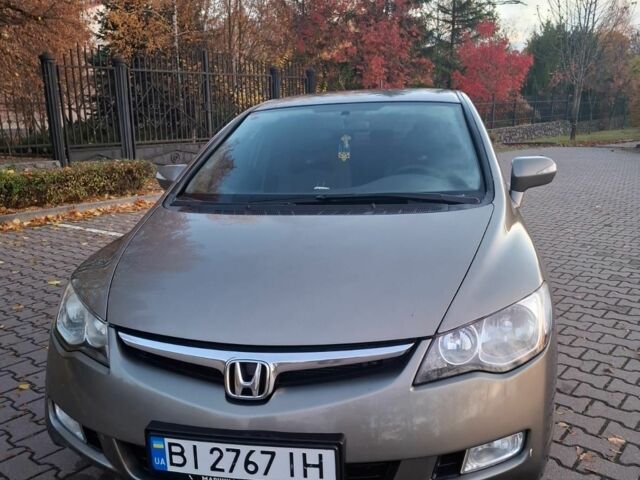 Хонда Цивик 2007 в Миргороде на Automoto.ua Серый Хонда Цивик, объемом двигателя 1.3 л и пробегом 1000 тыс. км за 5900 $, фото 1 на Automoto.ua