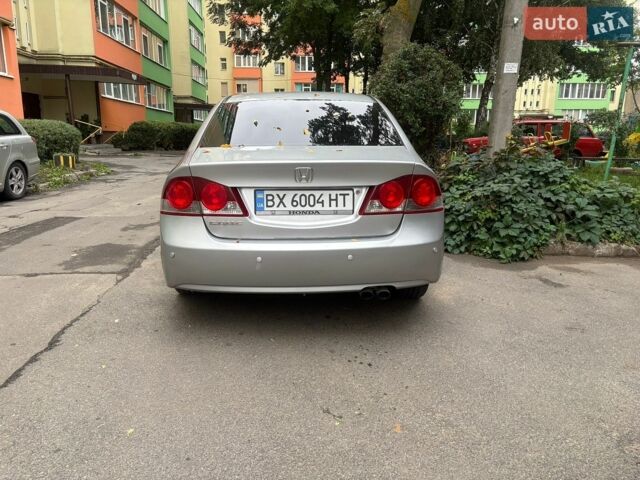 Серый Хонда Цивик, объемом двигателя 1.8 л и пробегом 245 тыс. км за 4700 $, фото 1 на Automoto.ua