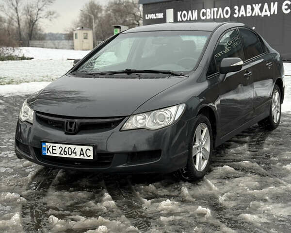 Серый Хонда Цивик, объемом двигателя 1.8 л и пробегом 336 тыс. км за 5899 $, фото 1 на Automoto.ua