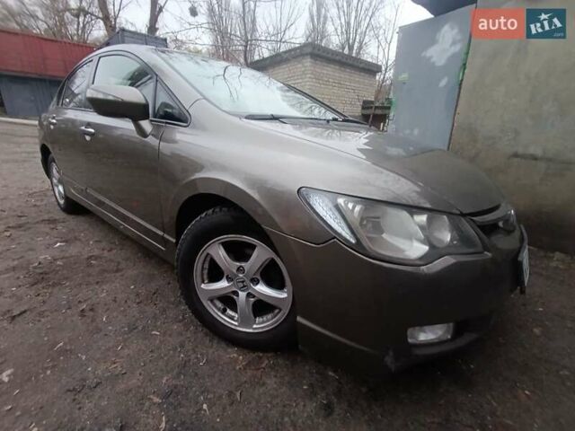 Серый Хонда Цивик, объемом двигателя 1.34 л и пробегом 260 тыс. км за 4800 $, фото 1 на Automoto.ua