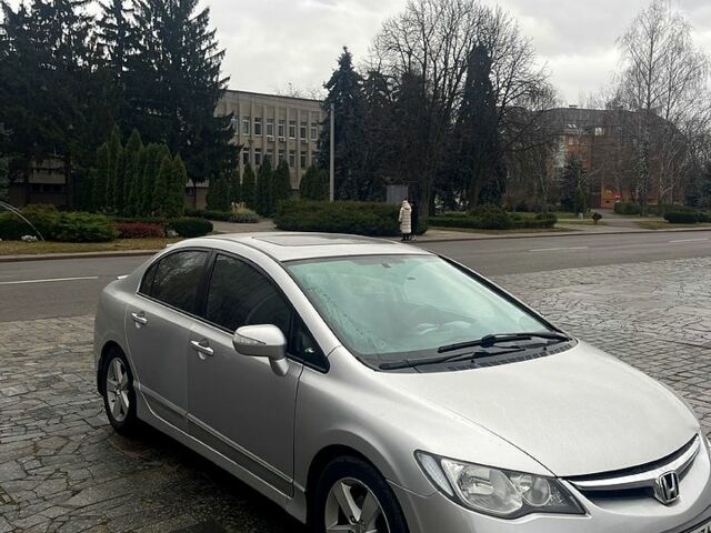 Серый Хонда Цивик, объемом двигателя 1.8 л и пробегом 240 тыс. км за 6300 $, фото 1 на Automoto.ua