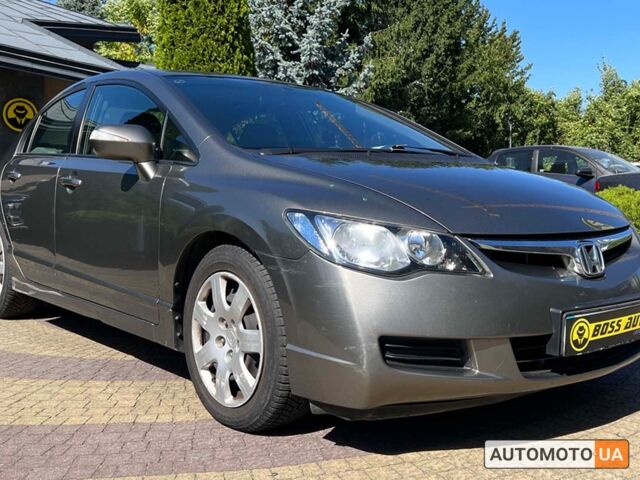 Сірий Хонда Сівік, об'ємом двигуна 1.8 л та пробігом 128 тис. км за 7400 $, фото 1 на Automoto.ua