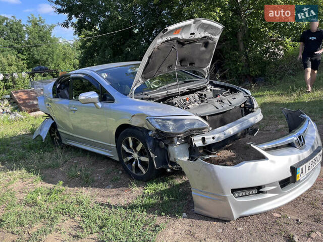 Сірий Хонда Сівік, об'ємом двигуна 1.8 л та пробігом 193 тис. км за 2000 $, фото 1 на Automoto.ua