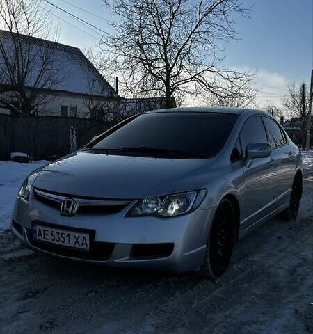 Серый Хонда Цивик, объемом двигателя 1.8 л и пробегом 234 тыс. км за 6500 $, фото 1 на Automoto.ua
