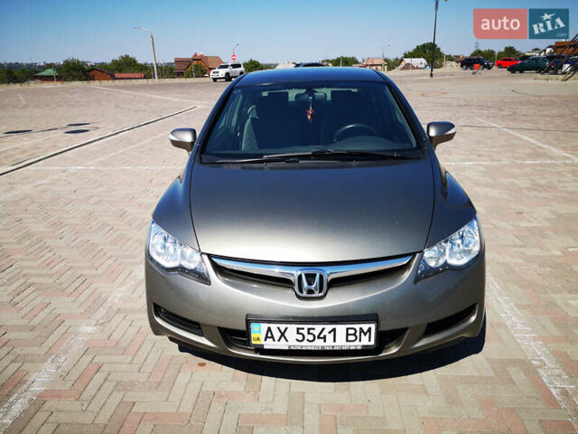 Сірий Хонда Сівік, об'ємом двигуна 1.8 л та пробігом 105 тис. км за 7200 $, фото 1 на Automoto.ua