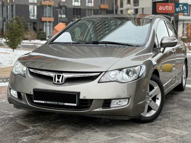 Серый Хонда Цивик, объемом двигателя 1.8 л и пробегом 189 тыс. км за 6222 $, фото 1 на Automoto.ua