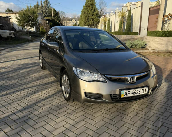 Серый Хонда Цивик, объемом двигателя 1.8 л и пробегом 148 тыс. км за 7400 $, фото 1 на Automoto.ua