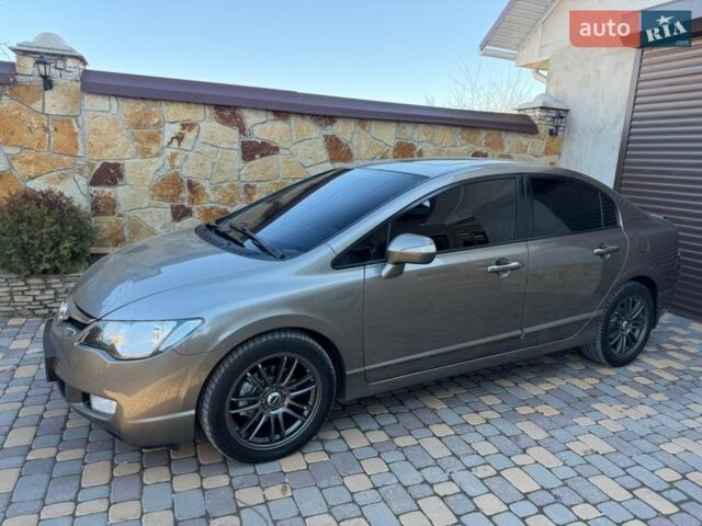Сірий Хонда Сівік, об'ємом двигуна 1.8 л та пробігом 175 тис. км за 6700 $, фото 1 на Automoto.ua