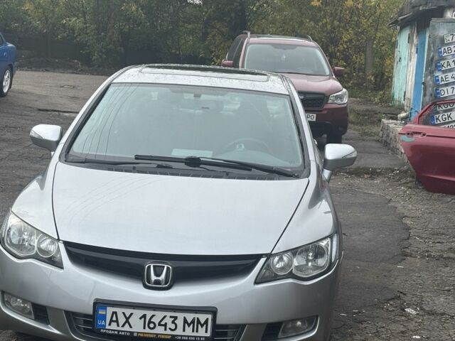 Серый Хонда Цивик, объемом двигателя 1.8 л и пробегом 220 тыс. км за 5600 $, фото 1 на Automoto.ua