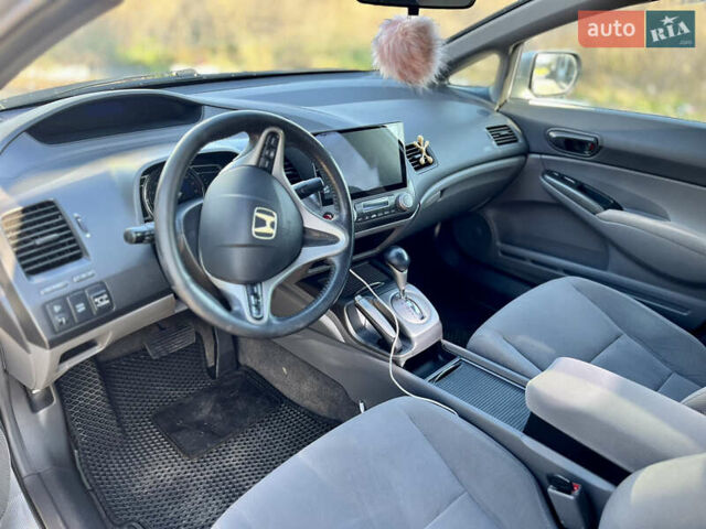 Серый Хонда Цивик, объемом двигателя 1.8 л и пробегом 234 тыс. км за 7300 $, фото 1 на Automoto.ua