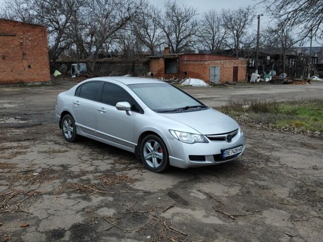 Серый Хонда Цивик, объемом двигателя 1.8 л и пробегом 255 тыс. км за 6000 $, фото 1 на Automoto.ua