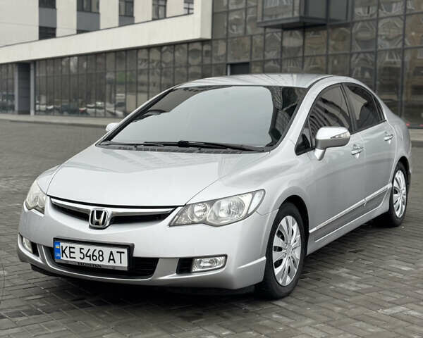 Серый Хонда Цивик, объемом двигателя 1.34 л и пробегом 196 тыс. км за 5700 $, фото 1 на Automoto.ua