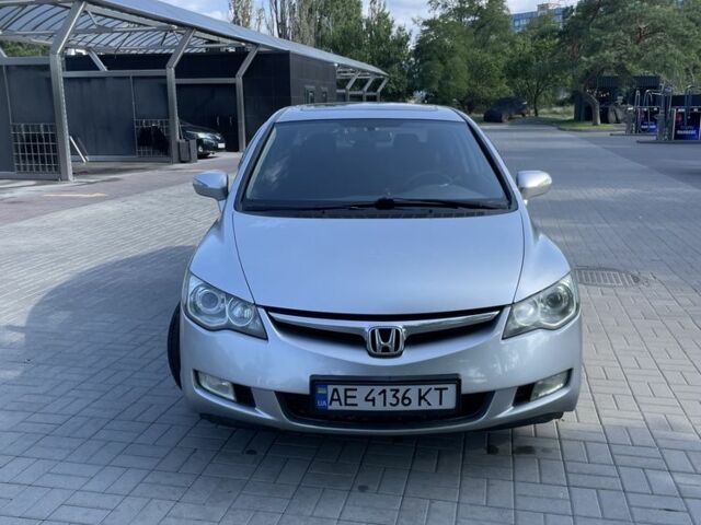 Серый Хонда Цивик, объемом двигателя 1.8 л и пробегом 230 тыс. км за 4809 $, фото 1 на Automoto.ua