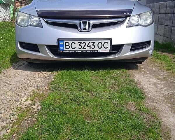 Сірий Хонда Сівік, об'ємом двигуна 1.8 л та пробігом 195 тис. км за 6300 $, фото 1 на Automoto.ua