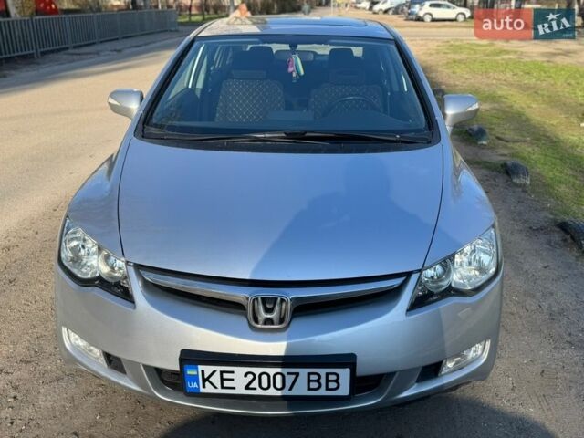 Серый Хонда Цивик, объемом двигателя 1.8 л и пробегом 153 тыс. км за 7200 $, фото 1 на Automoto.ua