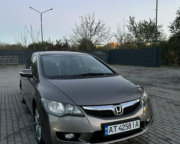 Сірий Хонда Сівік, об'ємом двигуна 1.4 л та пробігом 200 тис. км за 7100 $, фото 1 на Automoto.ua