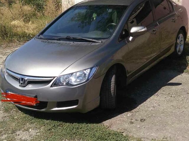 Серый Хонда Цивик, объемом двигателя 0 л и пробегом 118 тыс. км за 7300 $, фото 1 на Automoto.ua