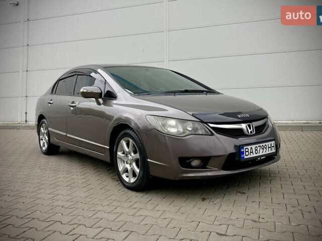 Сірий Хонда Сівік, об'ємом двигуна 1.4 л та пробігом 155 тис. км за 7500 $, фото 1 на Automoto.ua