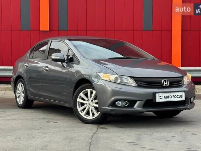Хонда Цивик 2012 в Киеве на Automoto.ua Серый Хонда Цивик, объемом двигателя 1.8 л и пробегом 274 тыс. км за 8690 $, фото 1 на Automoto.ua