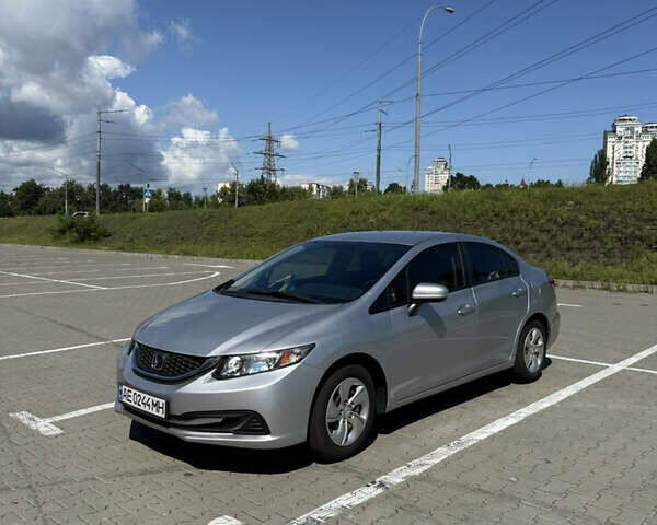 Серый Хонда Цивик, объемом двигателя 1.8 л и пробегом 102 тыс. км за 10600 $, фото 1 на Automoto.ua