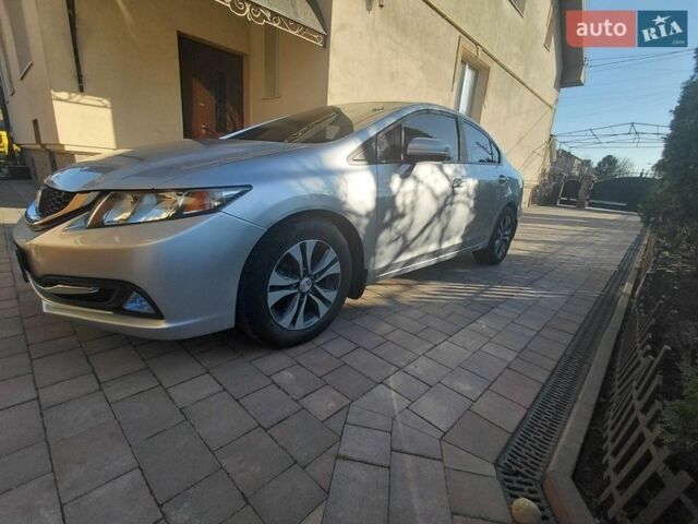 Серый Хонда Цивик, объемом двигателя 1.5 л и пробегом 200 тыс. км за 11000 $, фото 1 на Automoto.ua