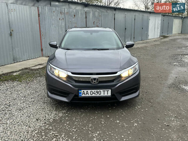 Серый Хонда Цивик, объемом двигателя 2 л и пробегом 105 тыс. км за 13200 $, фото 1 на Automoto.ua