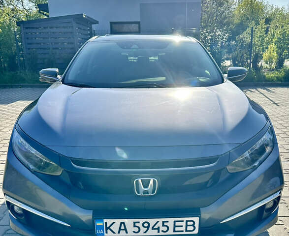 Серый Хонда Цивик, объемом двигателя 1.5 л и пробегом 101 тыс. км за 17500 $, фото 1 на Automoto.ua