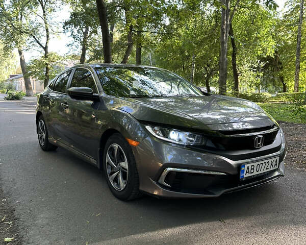 Сірий Хонда Сівік, об'ємом двигуна 2 л та пробігом 77 тис. км за 13799 $, фото 1 на Automoto.ua